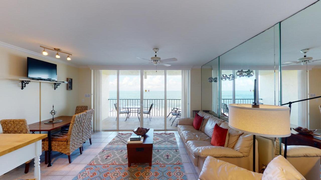 Beachfront At The Apollo Where The Famous Sunsets Never Get Old! جزيرة ماركو المظهر الخارجي الصورة